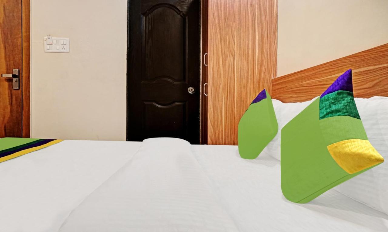Treebo Trip Sai Krupa Hotell Pune Eksteriør bilde